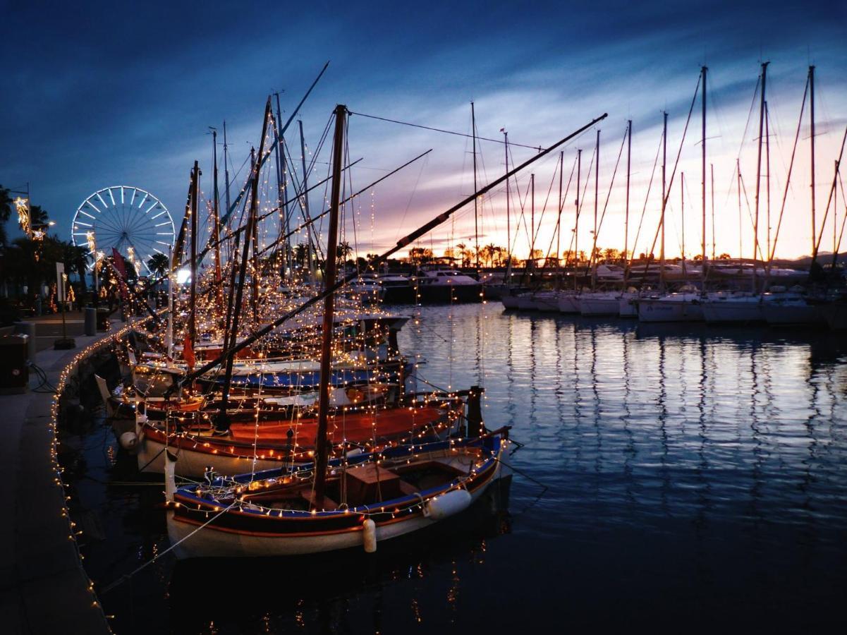 Saint-Raphaël "Ausoleil" 2 Pieces Cosy Ensoleille, Tout A Pied, 50 M Du Vieux Port מראה חיצוני תמונה